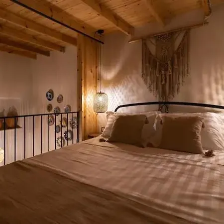 Kyrangelo Traditional House With Outdoor Jacuzzi Apartamento Koskinou (Rhodes)
